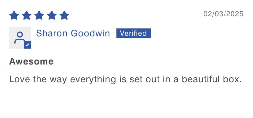 Testimonial from a previous customer saying how she loves the way everything is set out in a beautiful box.